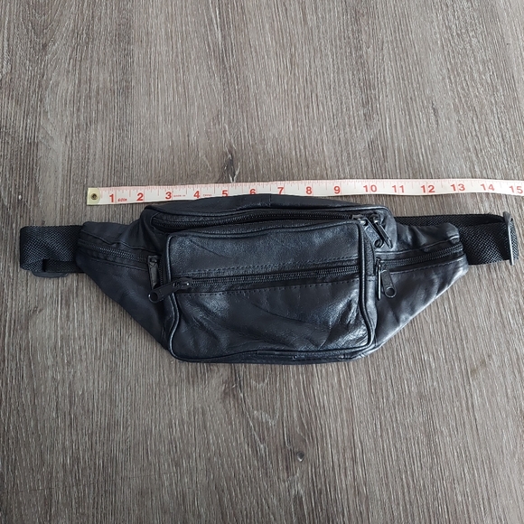 Vintage Black Leather Fanny Pack Waist Bag - Picture 6 of 6